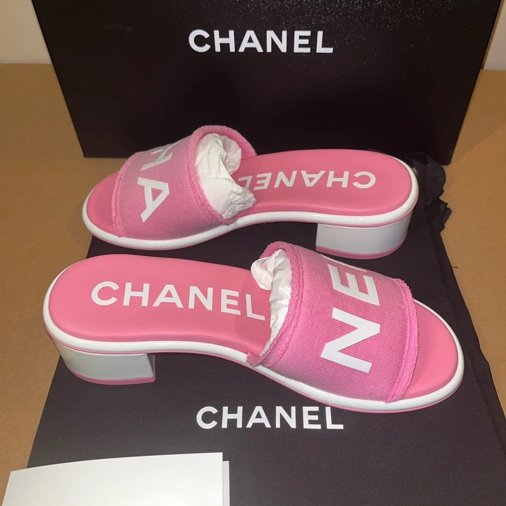 CHANEL Pink and White Logo Slide Sandals